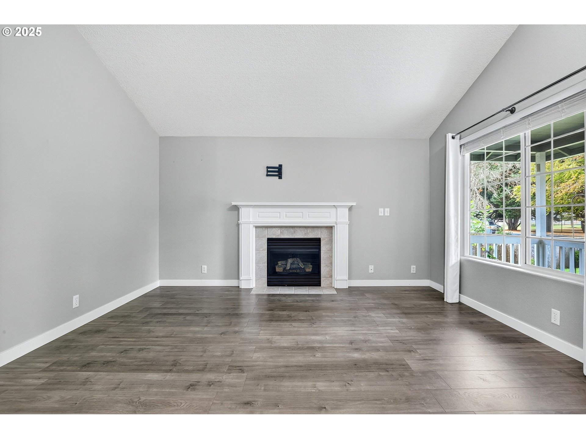 1119 Hawthorne Street Forest Grove, OR 97116 - Photo 11 of 47