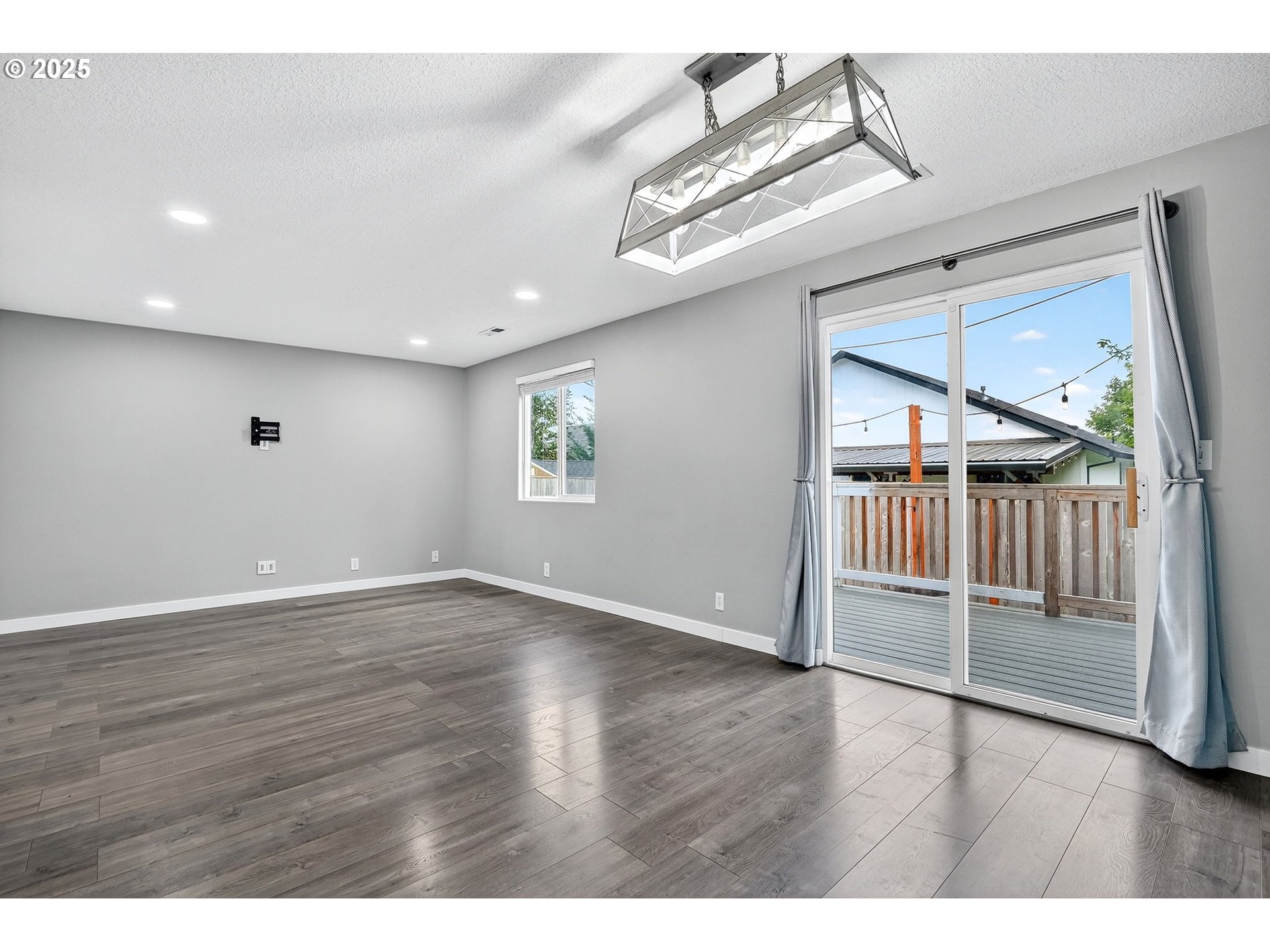 1119 Hawthorne Street Forest Grove, OR 97116 - Photo 21 of 47