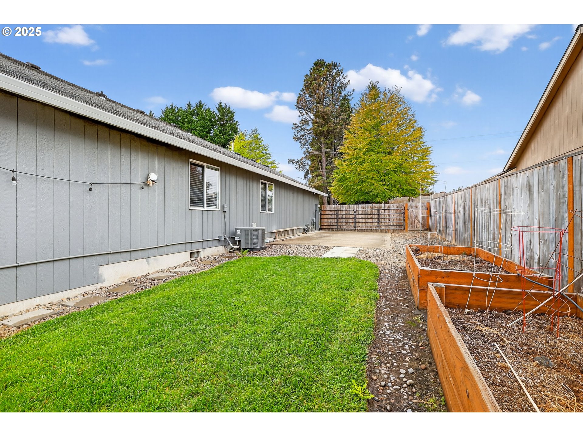 1119 Hawthorne Street Forest Grove, OR 97116 - Photo 38 of 47