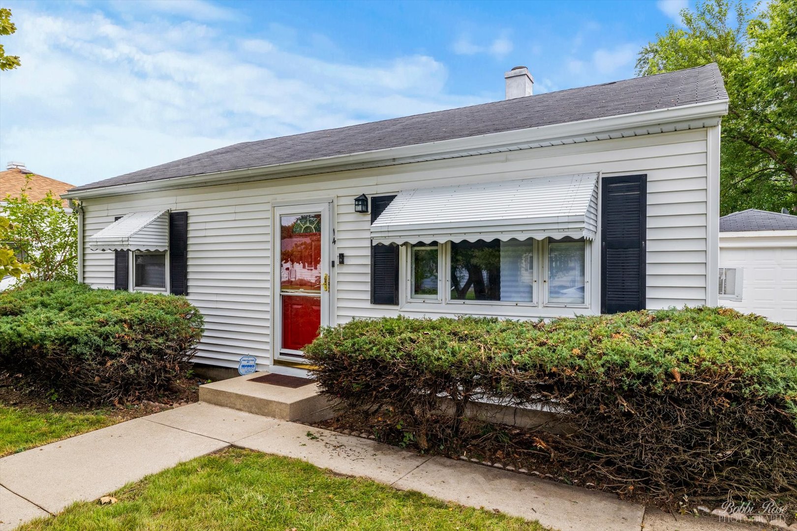 14 Salem Drive Joliet, IL 60436 - Photo 1 of 15 front view of a house