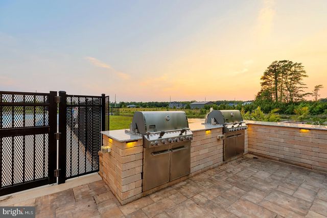 $1,100,000 | 33610 Union Circle, Lewes, DE 19958