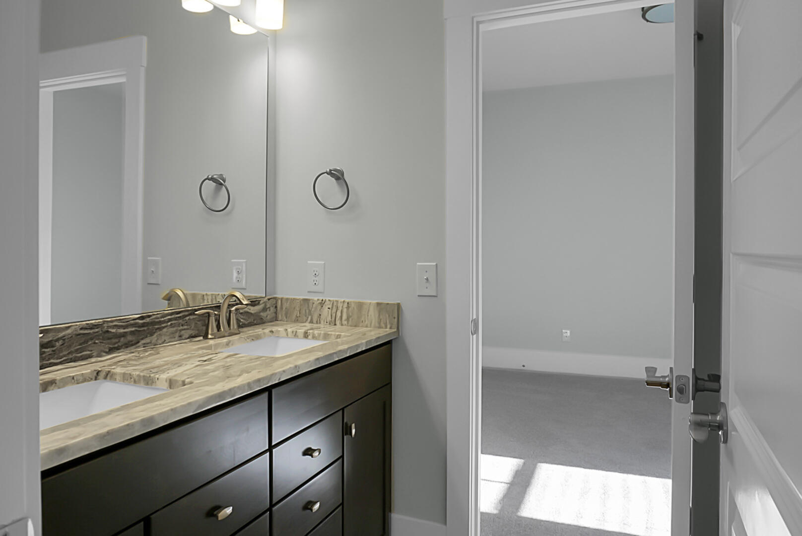 2345 Primus Road Mount Pleasant, SC 29466 - Photo 56 of 70 Upstairs Bathroom
