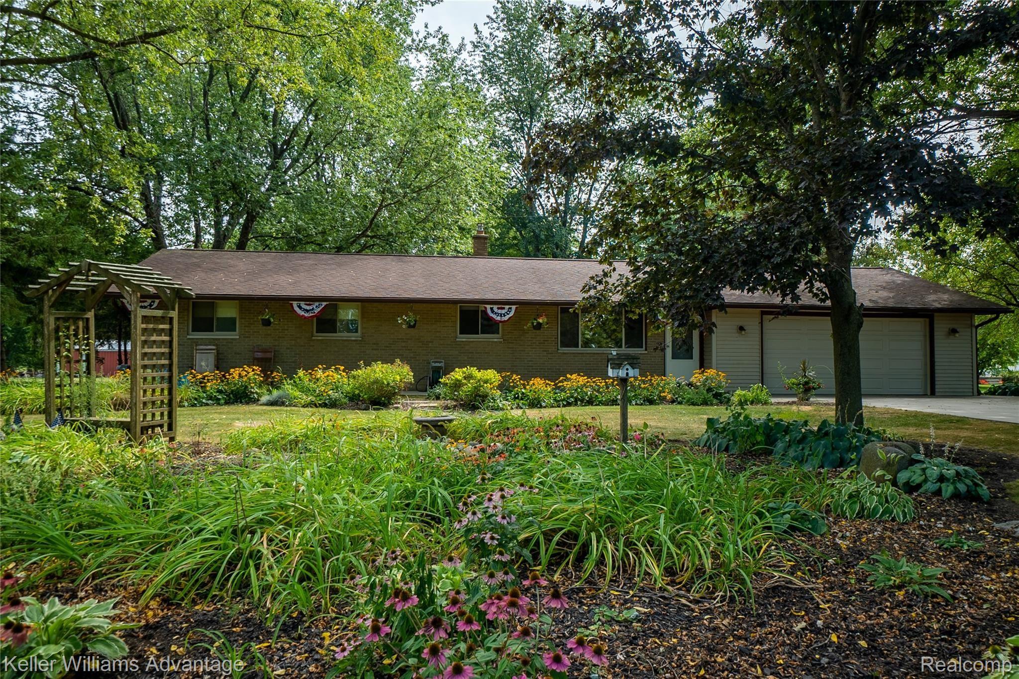 4077 West Ray Road Grand Blanc, MI 48439 - Photo 1 of 41 RayRd_4077_Fronthouse 4.jpg