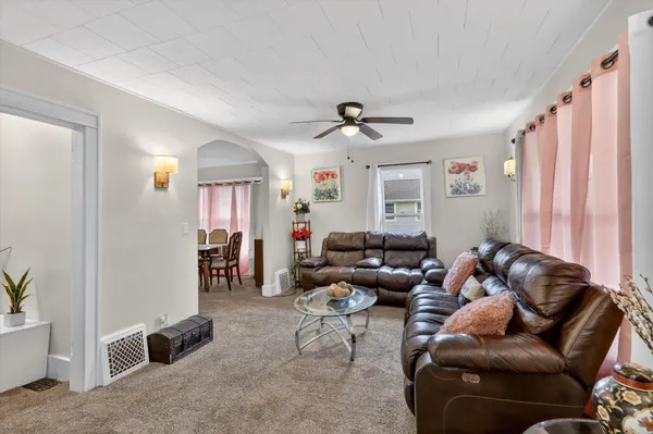 $191,900 | 359 Lakeview Avenue, Battle Creek, MI 49015