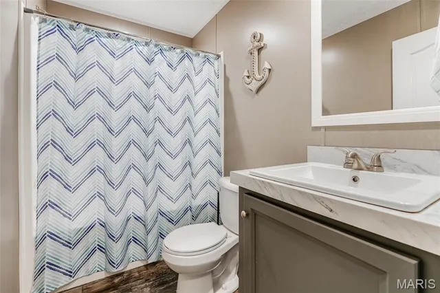 $205,000 | 19950 Harbor Drive, Carlyle, IL 62231