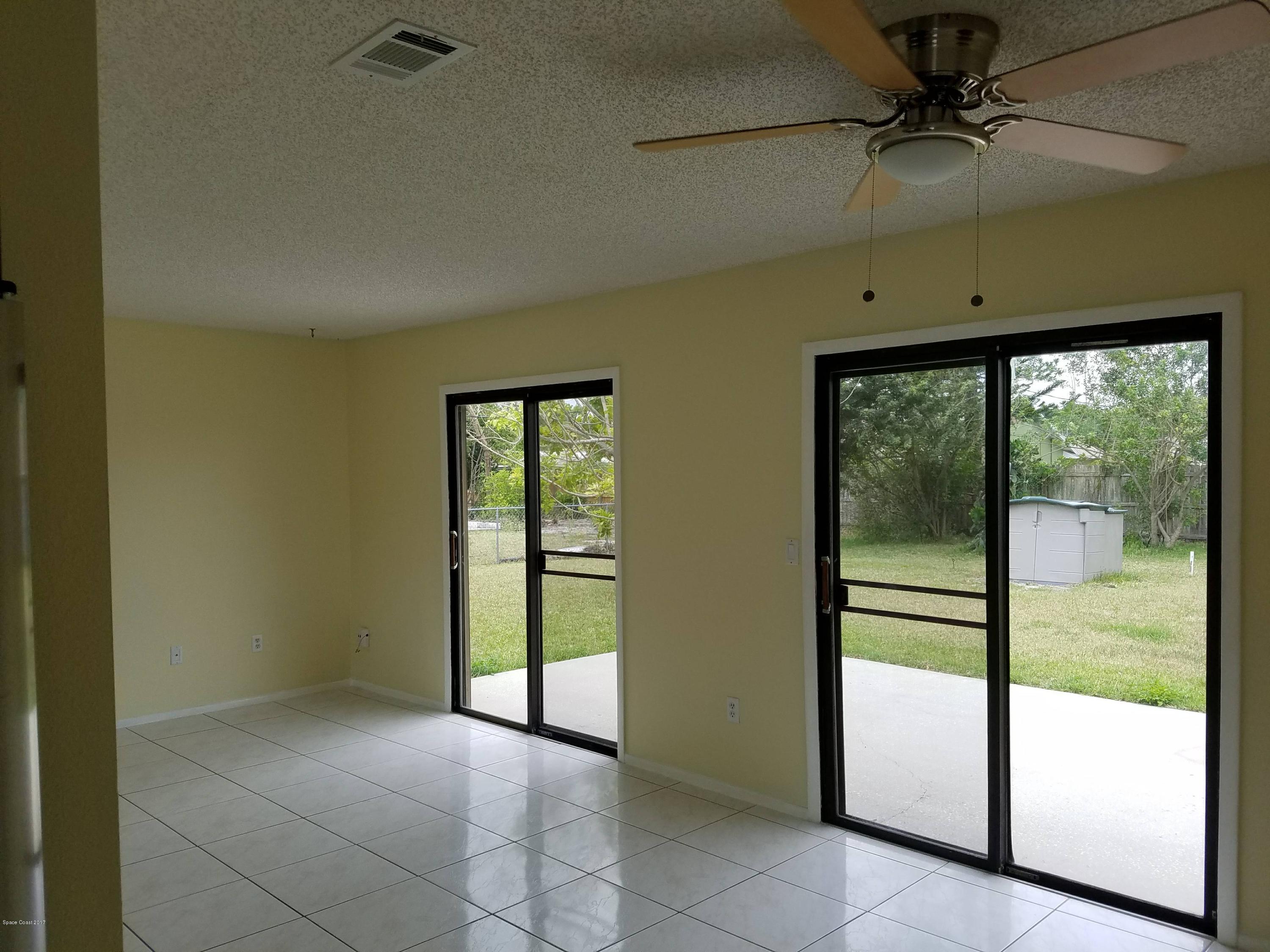 875 Rostock Circle Northwest Palm Bay, FL 32907 - Photo 5 of 13 20170517_124556