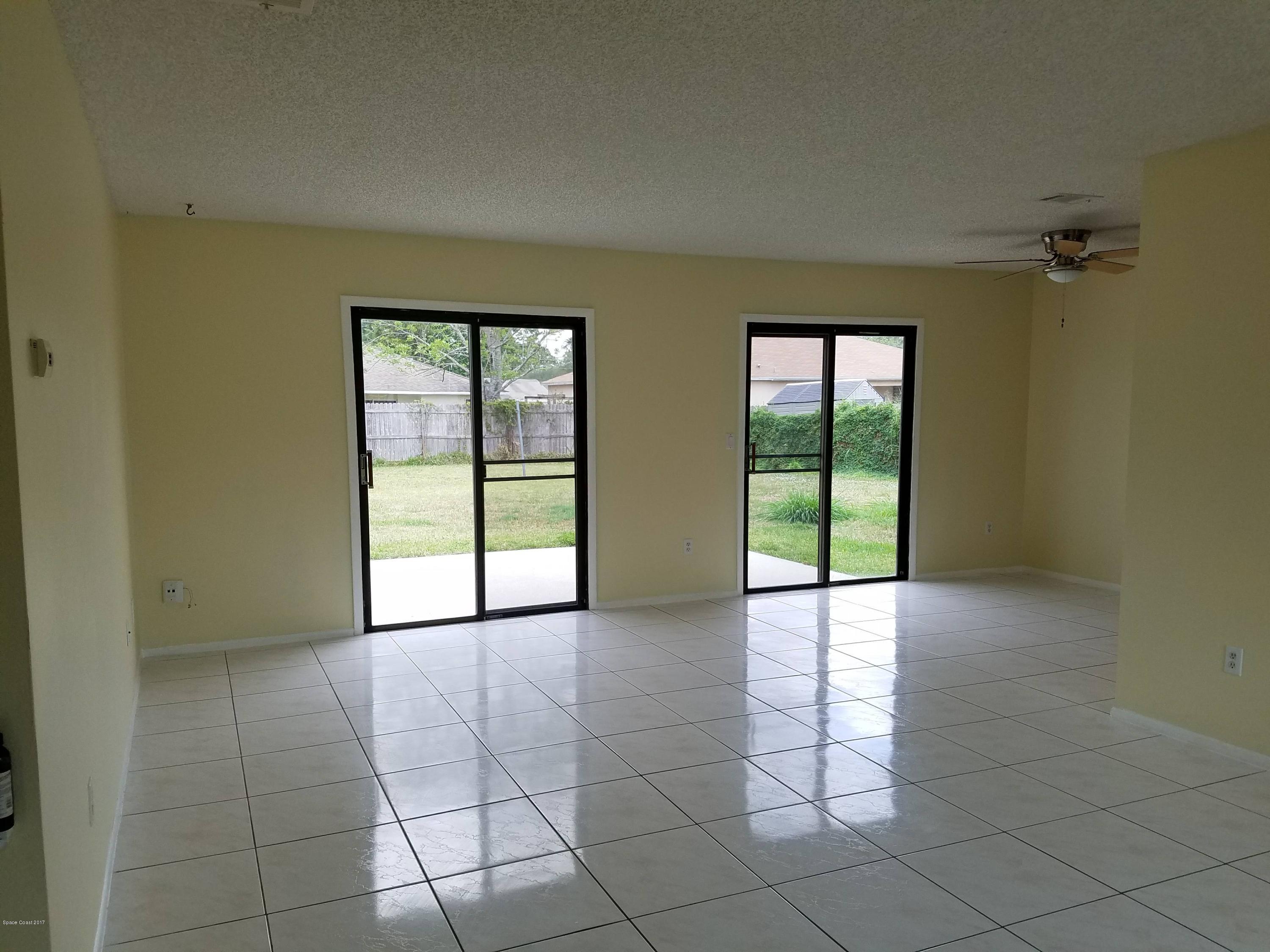 875 Rostock Circle Northwest Palm Bay, FL 32907 - Photo 9 of 13 20170517_124714