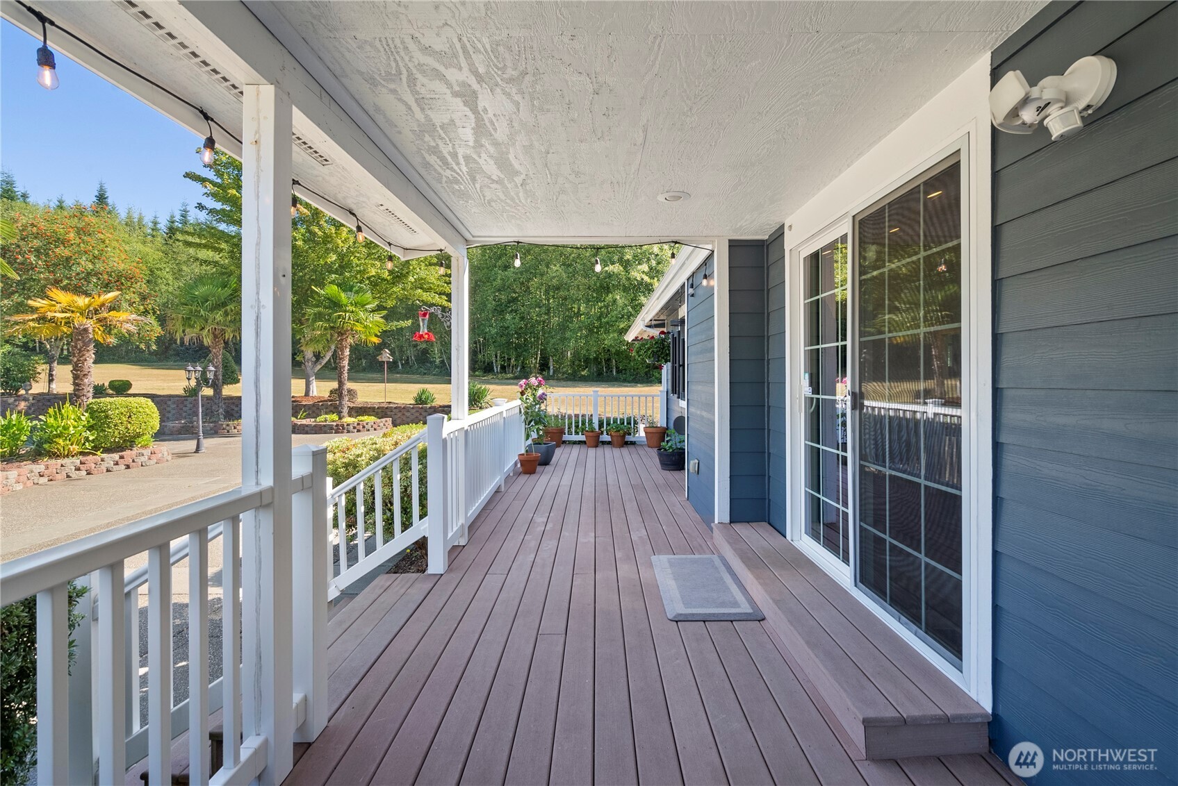 46 Richard Lane Elma, WA 98541 - Photo 19 of 40 a view of a balcony with wooden floor