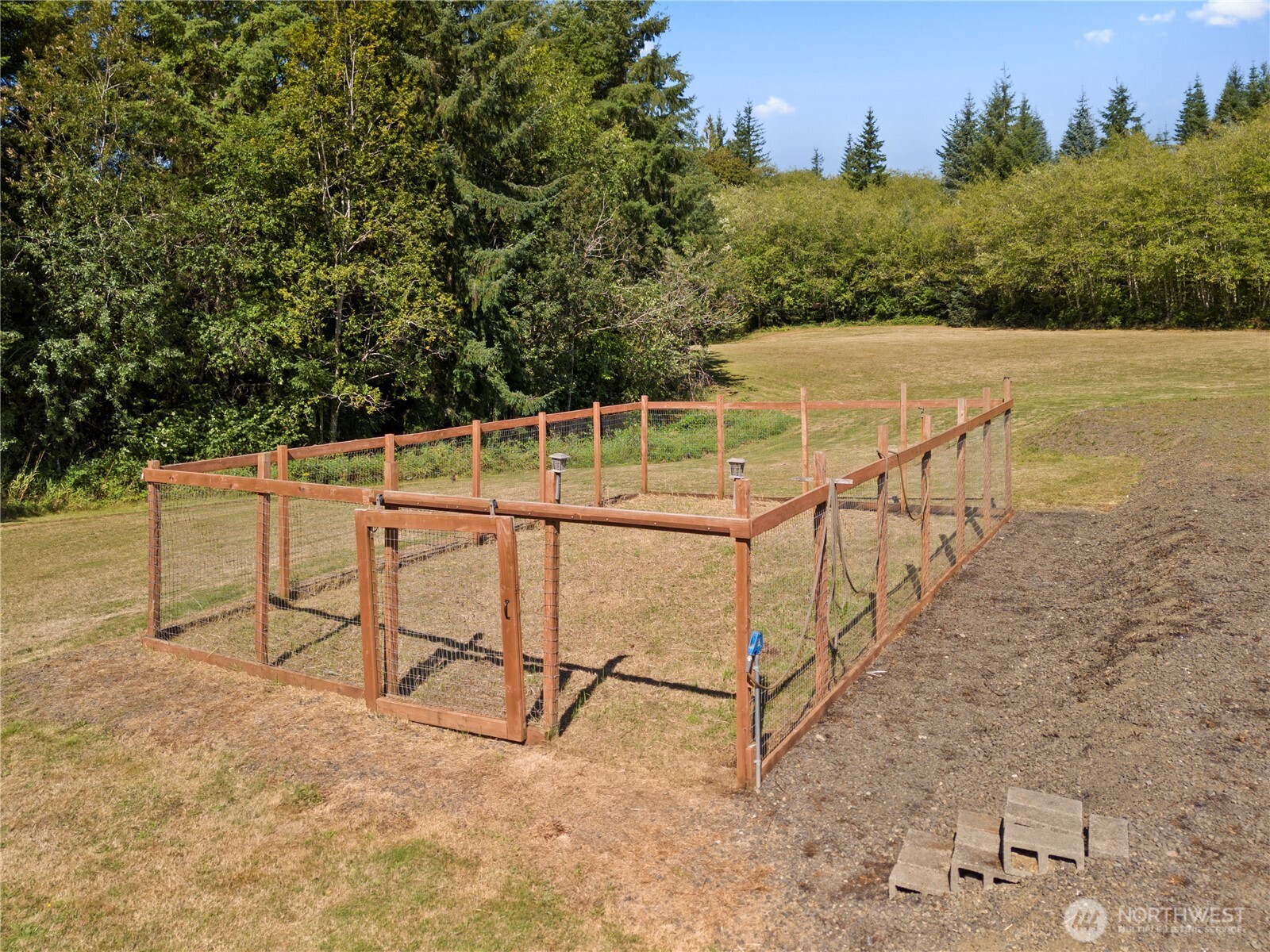 46 Richard Lane Elma, WA 98541 - Photo 38 of 40 a view of a basket ball court