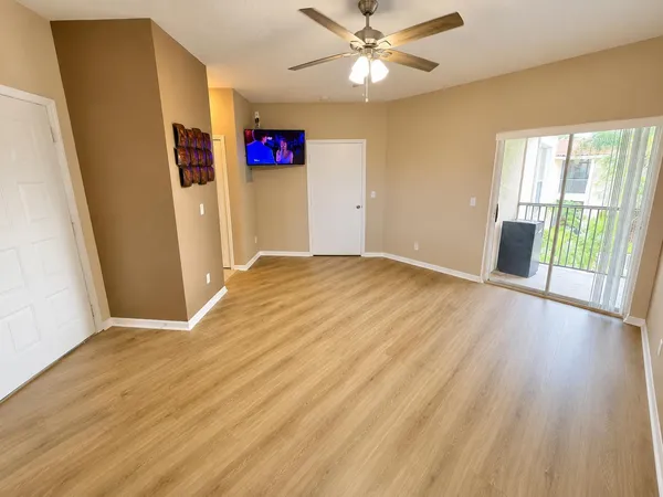 $1,200 | 9983 Perfect Drive, Unit 94, Port St. Lucie, FL 34986