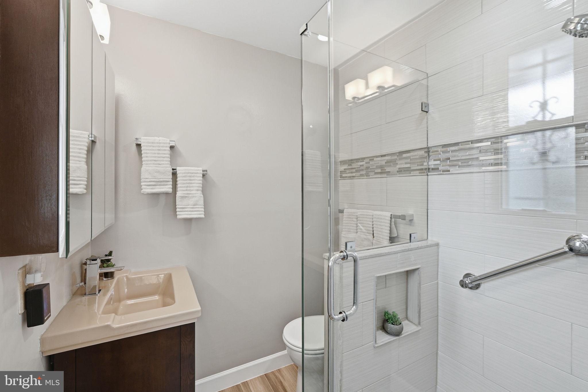 10713 Gregory Street Silver Spring, MD 20901 - Photo 17 of 38 Renovated Prim Full BA