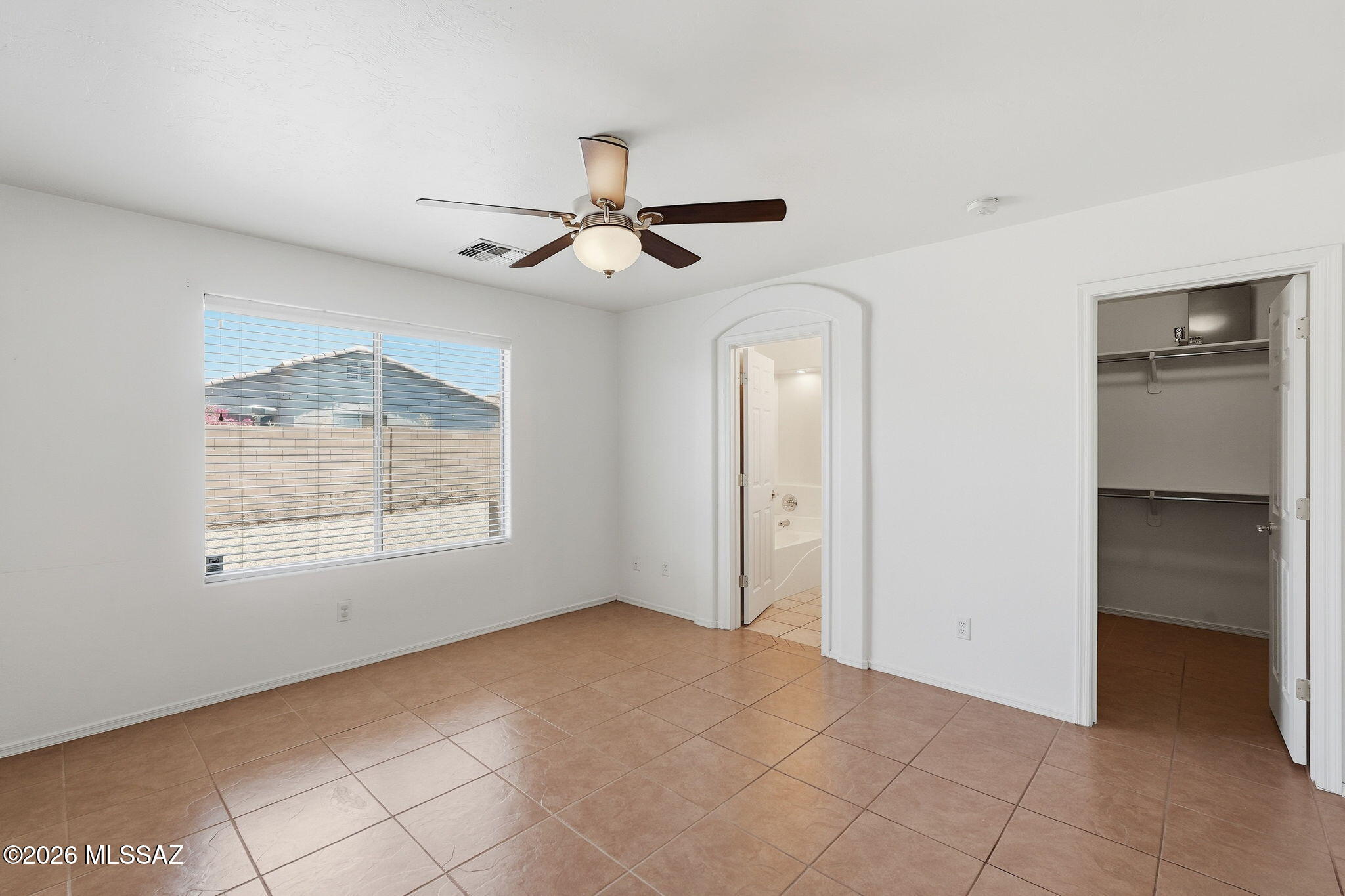 8435 East Bowline Road Tucson, AZ 85710 - Photo 6 of 42 Owner's Suite