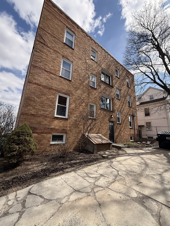 31 Chestnut Street, Unit 6 Worcester, MA 01609 - Photo 22 of 22