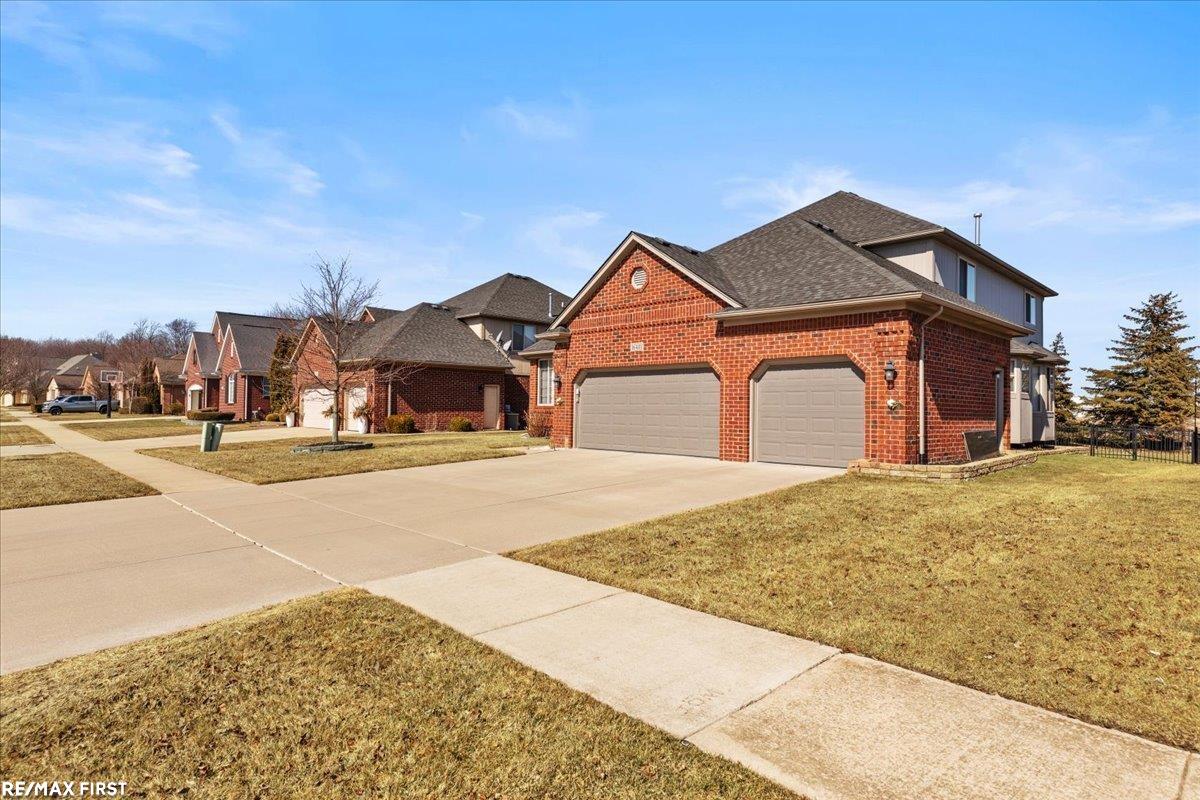 16433 Moore Park Road Macomb, MI 48044 - Photo 47 of 47 50168425-a3193072-4729-494d-82db-b154a4717ef0.JPG