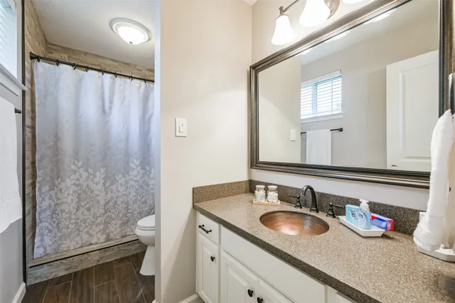 $2,800 | 1110 Buoy Road, Houston, TX 77062