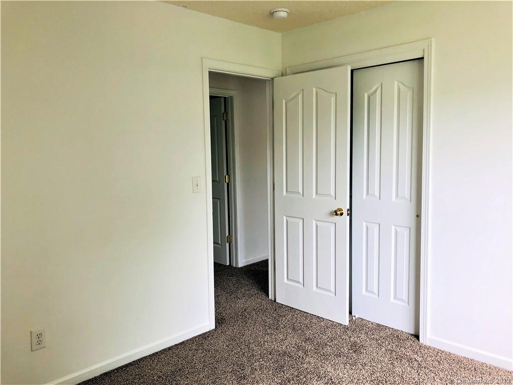 2136 Meadecroft Road Charlotte, NC 28214 - Photo 12 of 13
