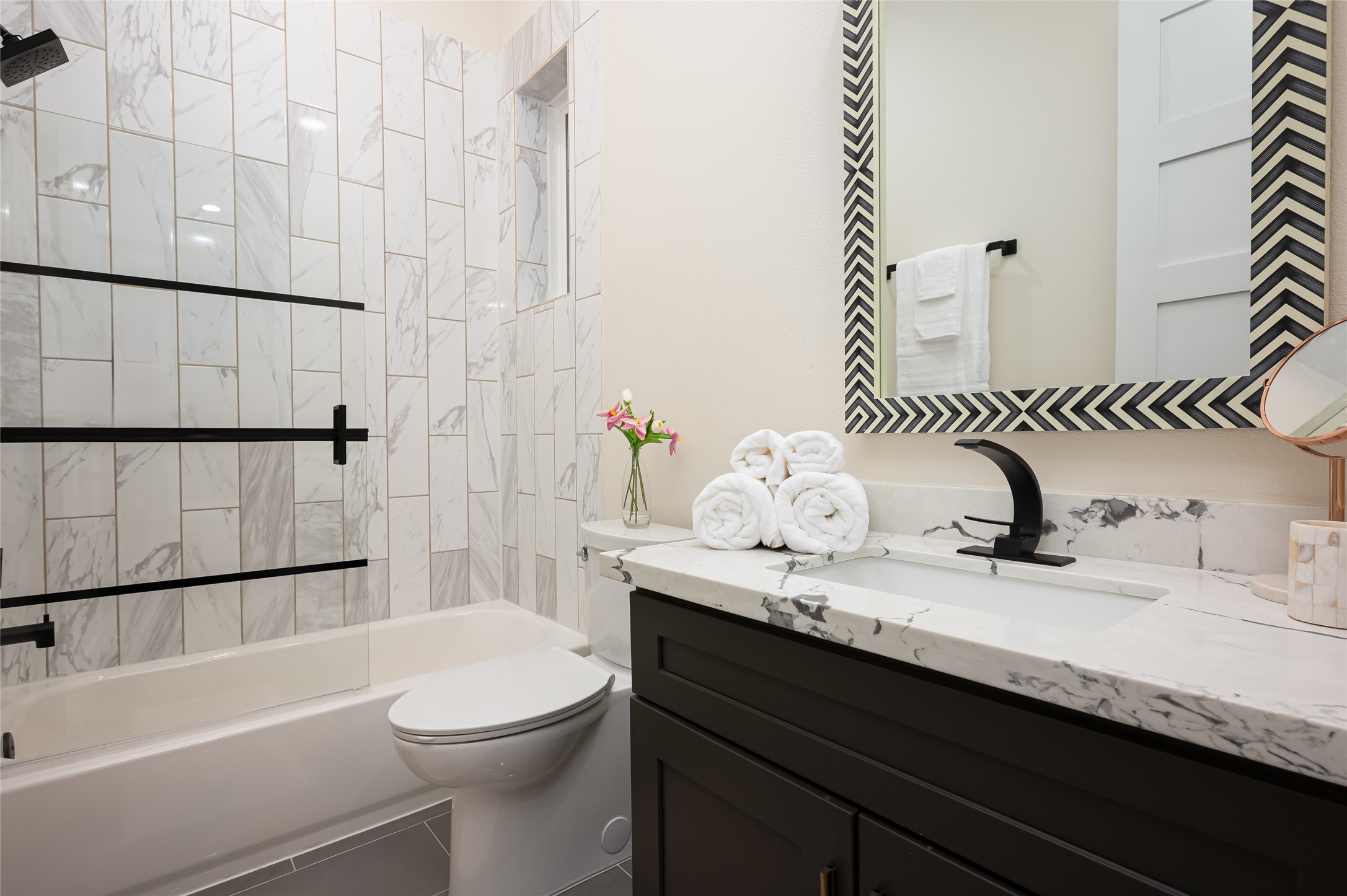 917 Thompson Street Houston, TX 77007 - Photo 26 of 48