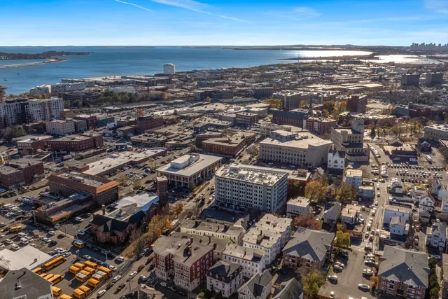 $1,695 | 585 Essex Street, Unit 217, Lynn, MA 01901