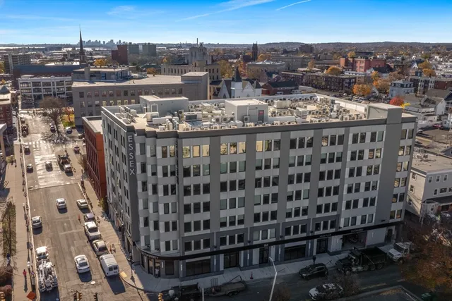 $1,695 | 585 Essex Street, Unit 217, Lynn, MA 01901