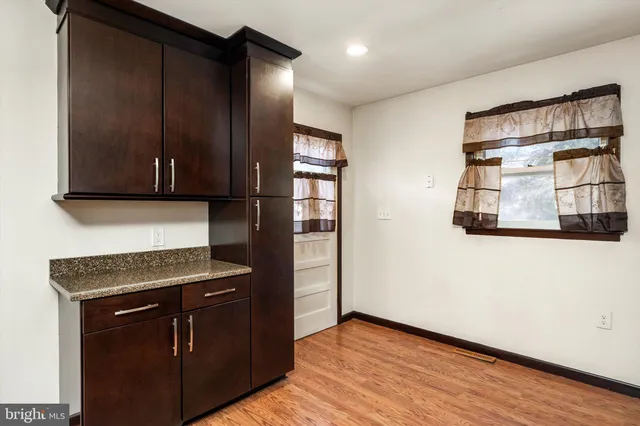 $385,000 | 179 Saybrook Avenue, Hamilton, NJ 08619