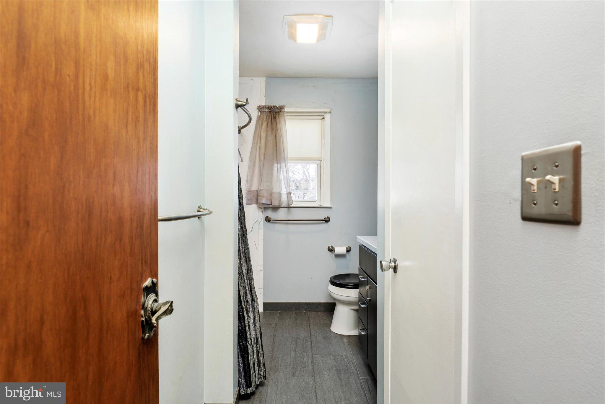 179 Saybrook Avenue Hamilton, NJ 08619 - Photo 12 of 26 a bathroom with a toilet