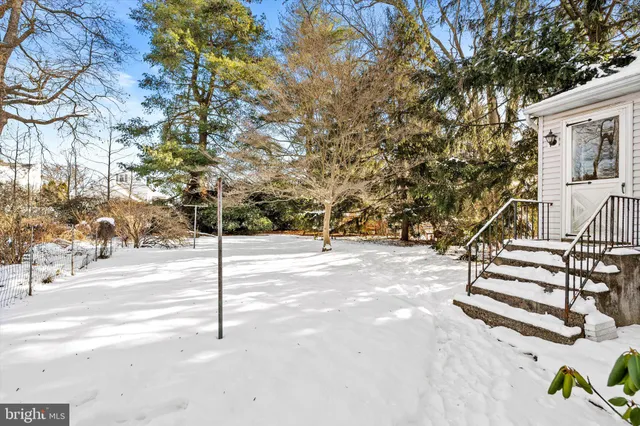 $385,000 | 179 Saybrook Avenue, Hamilton, NJ 08619