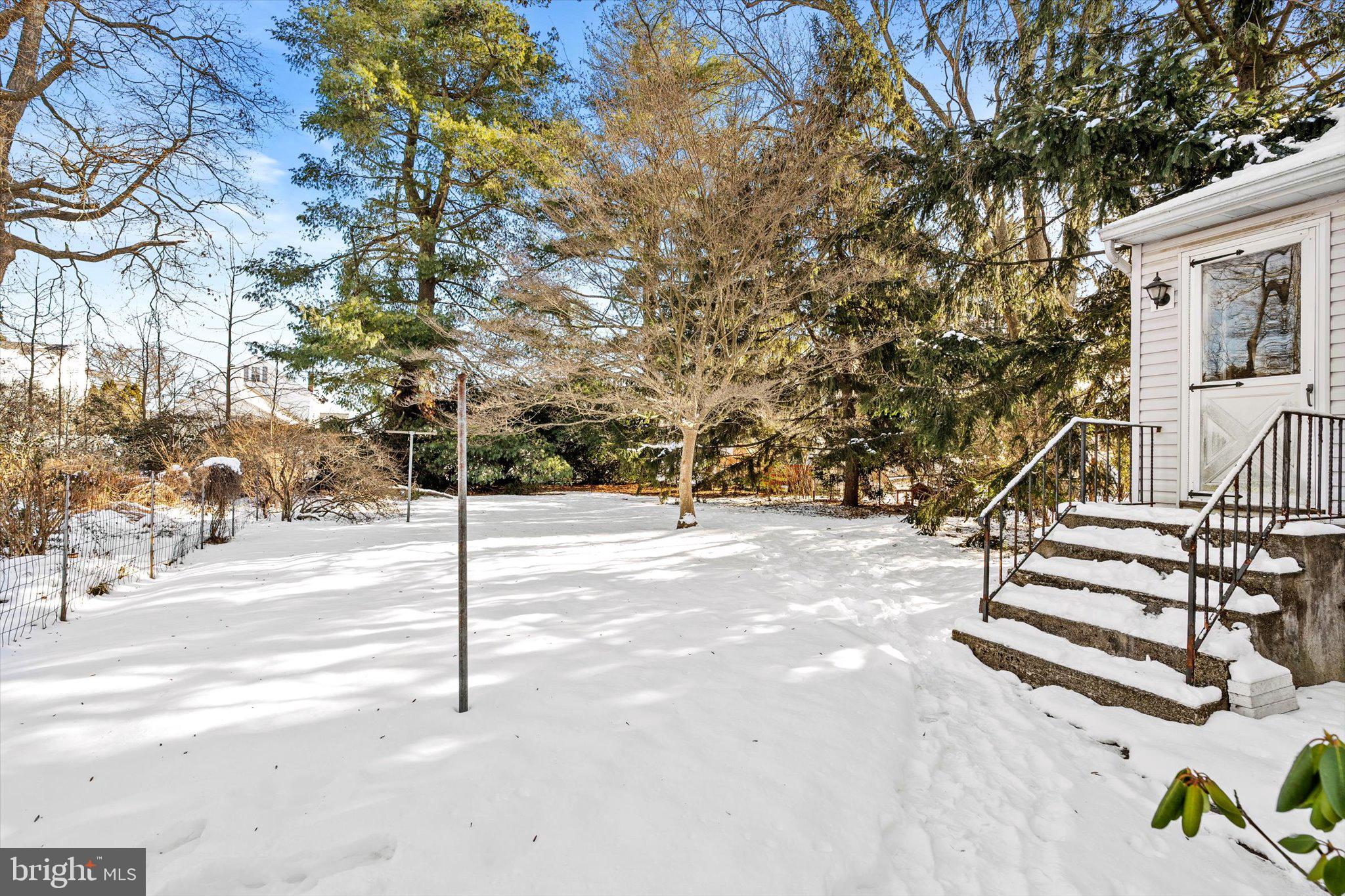 179 Saybrook Avenue Hamilton, NJ 08619 - Photo 24 of 26 a view of a street with houses