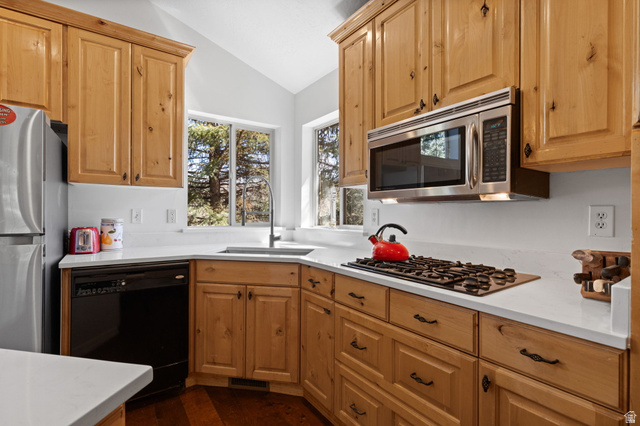 7494 Brook Hollow Loop Road Park City, UT 84098 - Photo 9 of 46