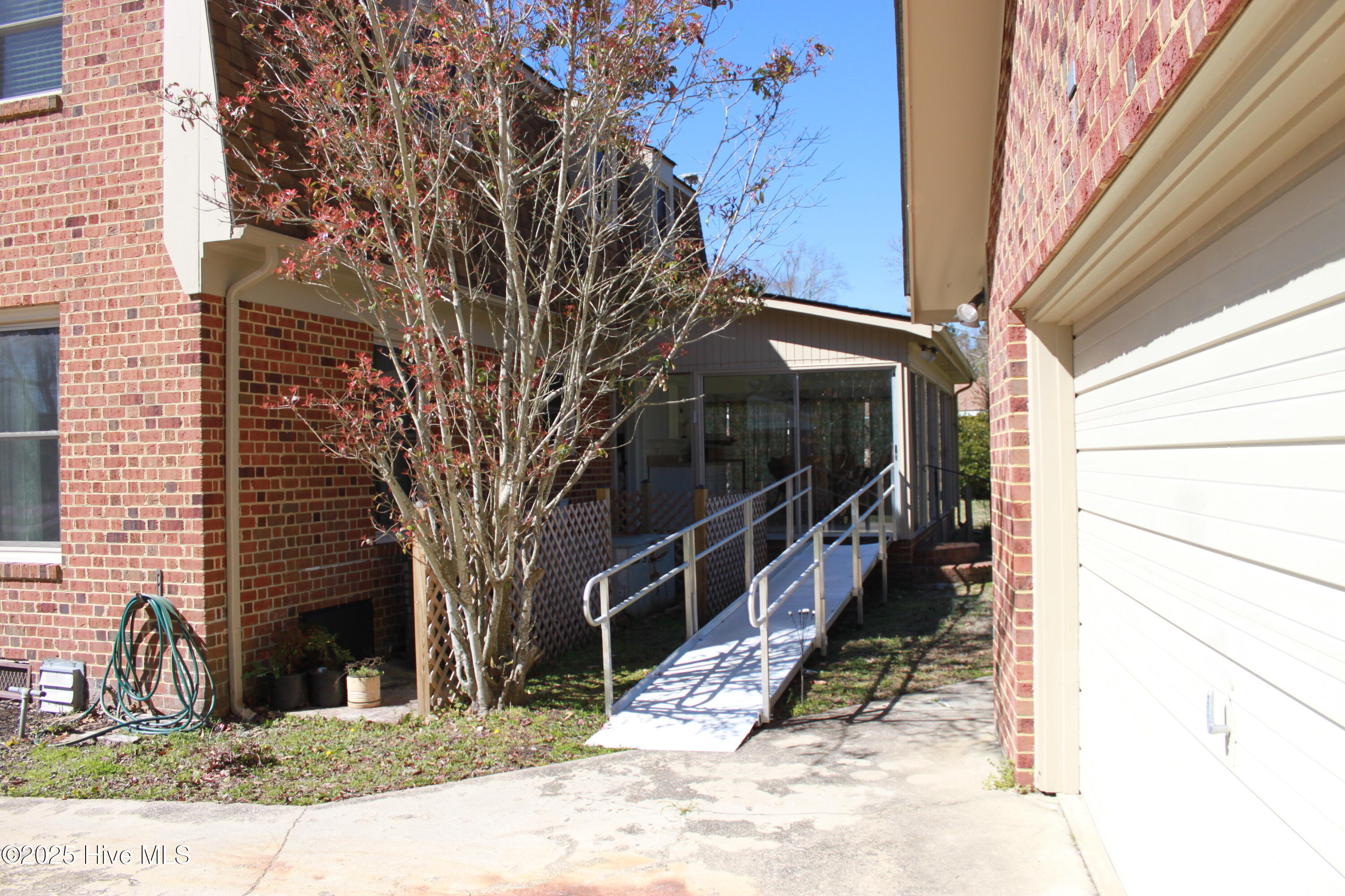 143 Country Club Drive Edenton, NC 27932 - Photo 5 of 79 2025-03-16 23.34.04