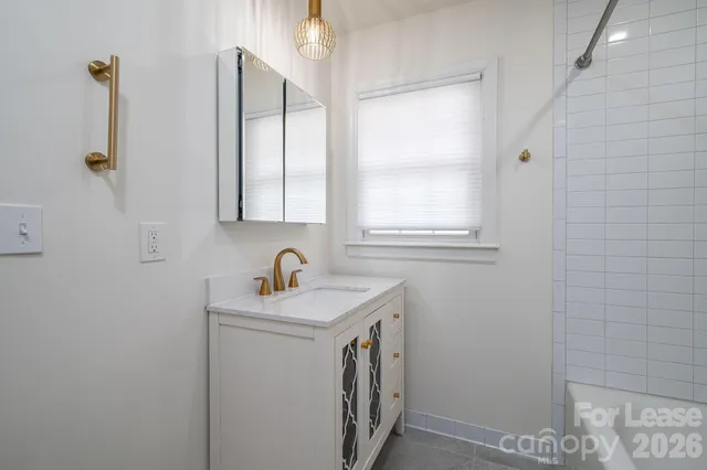 $3,295 | 1417 Havencrest Drive, Charlotte, NC 28211