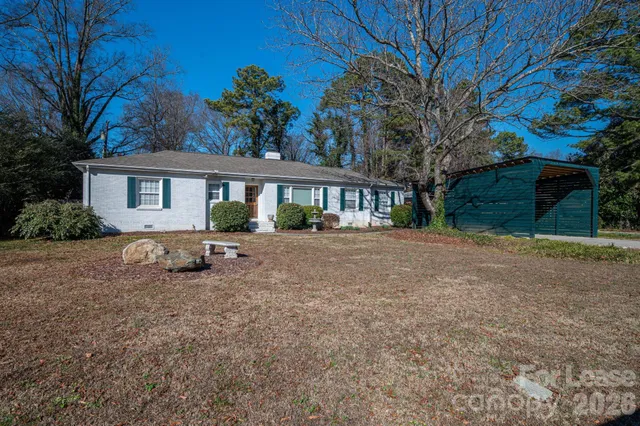 $3,295 | 1417 Havencrest Drive, Charlotte, NC 28211