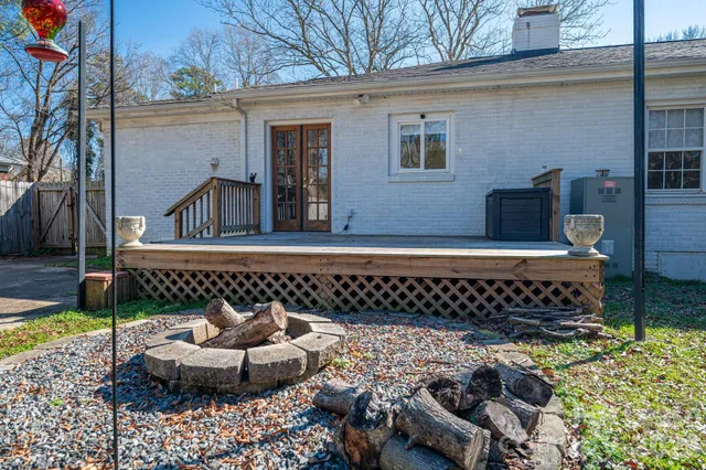 $3,295 | 1417 Havencrest Drive, Charlotte, NC 28211