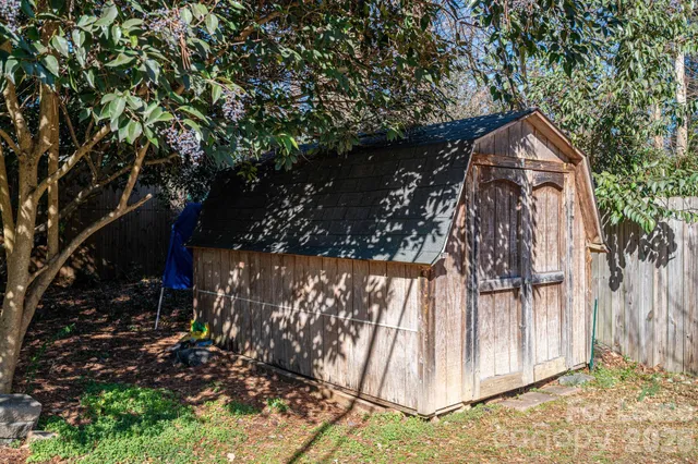 $3,295 | 1417 Havencrest Drive, Charlotte, NC 28211