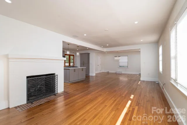 $3,295 | 1417 Havencrest Drive, Charlotte, NC 28211