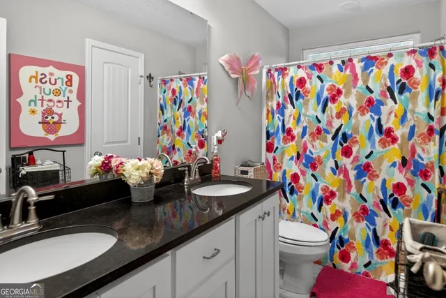 a view of a storage & utility room