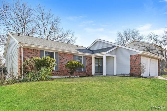 $1,855 | 12876 Vista Ridge Lane, St. Louis, MO 63138