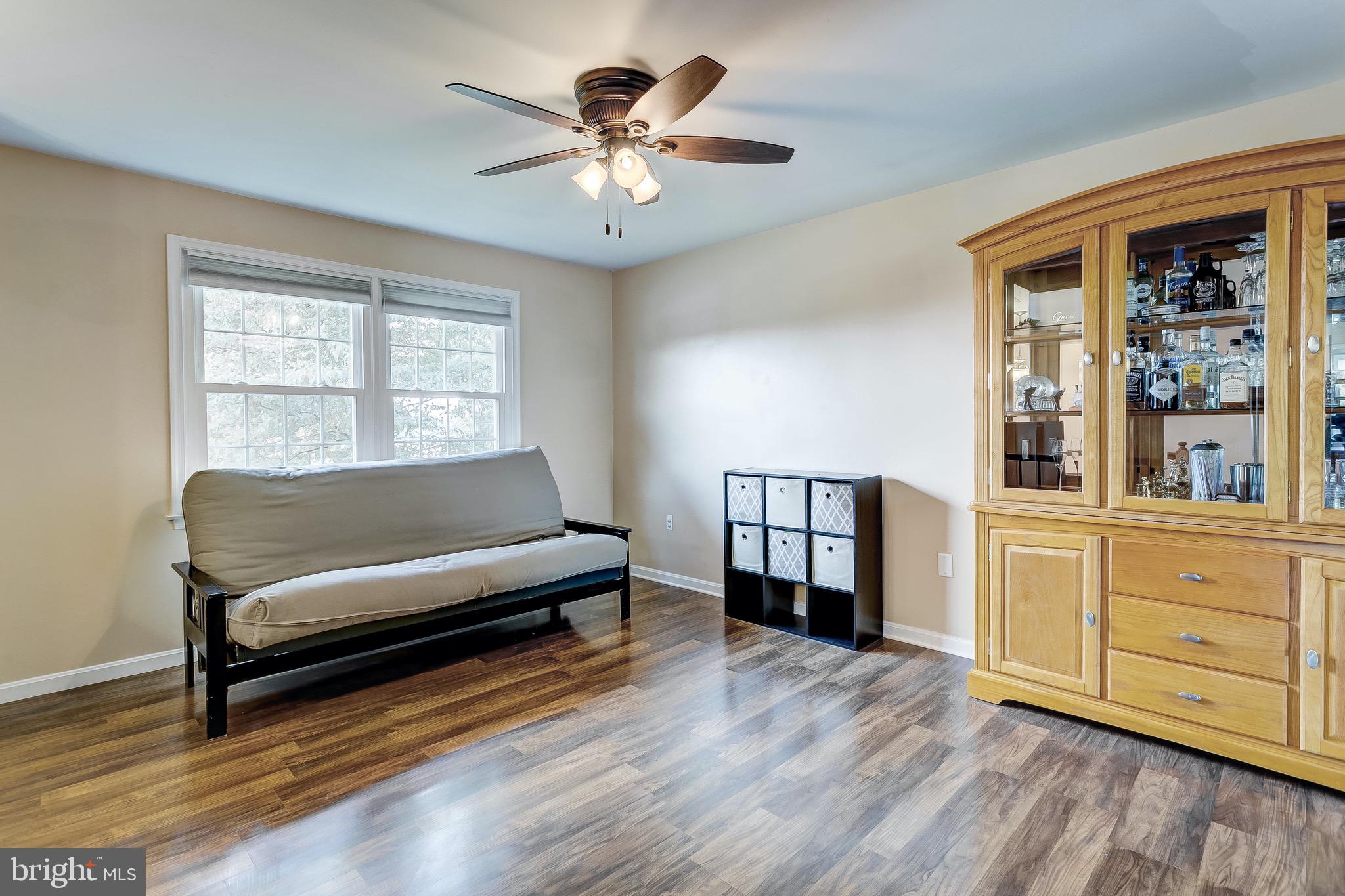 644 Jasontown Road Westminster, MD 21158 - Photo 2 of 68 Spacious living room.