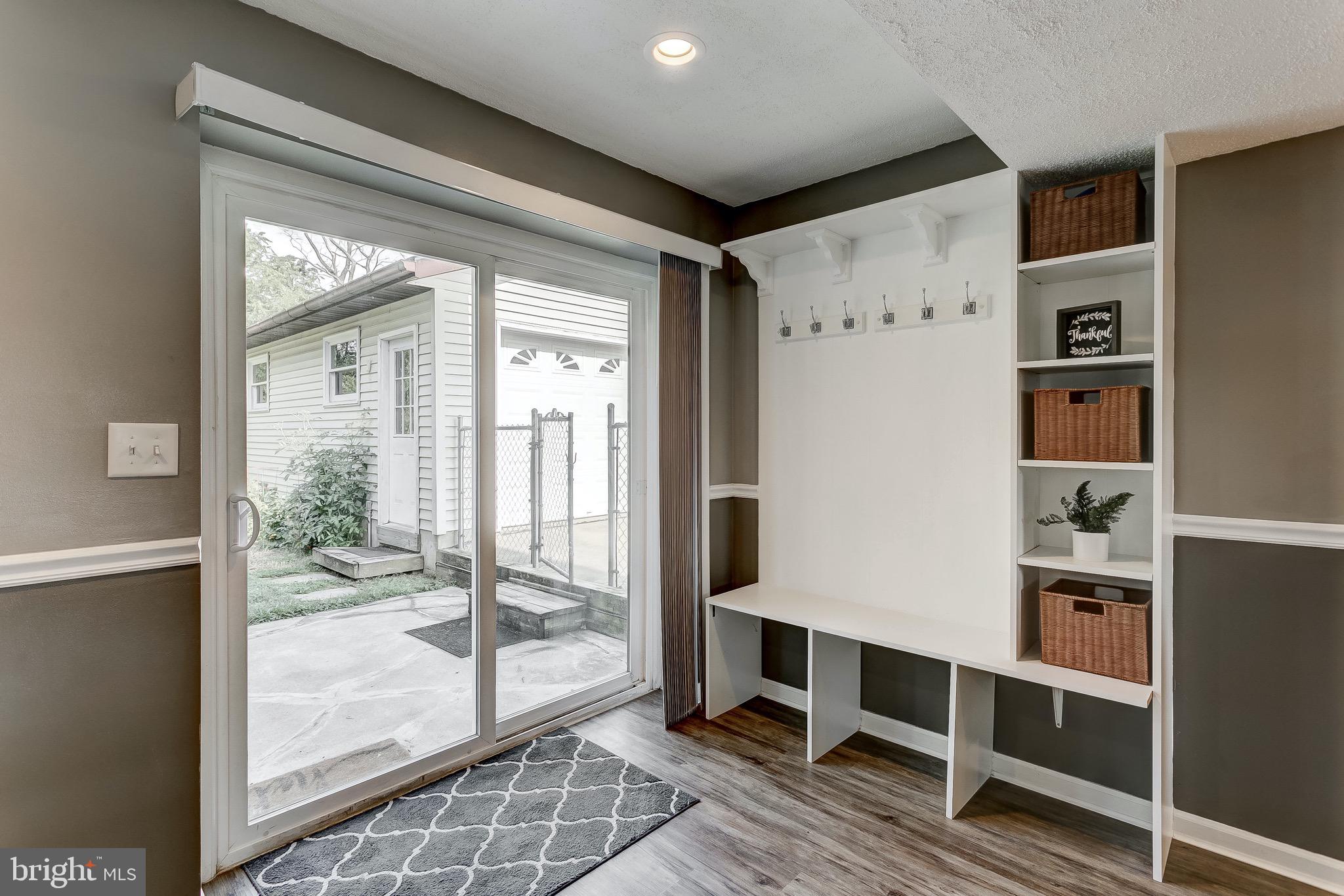 644 Jasontown Road Westminster, MD 21158 - Photo 6 of 68 Built-in cubby and coat area!