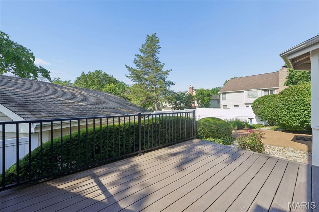 15826 Harris Ridge Court, Unit 15826 Chesterfield, MO 63017 - Photo 34 of 39