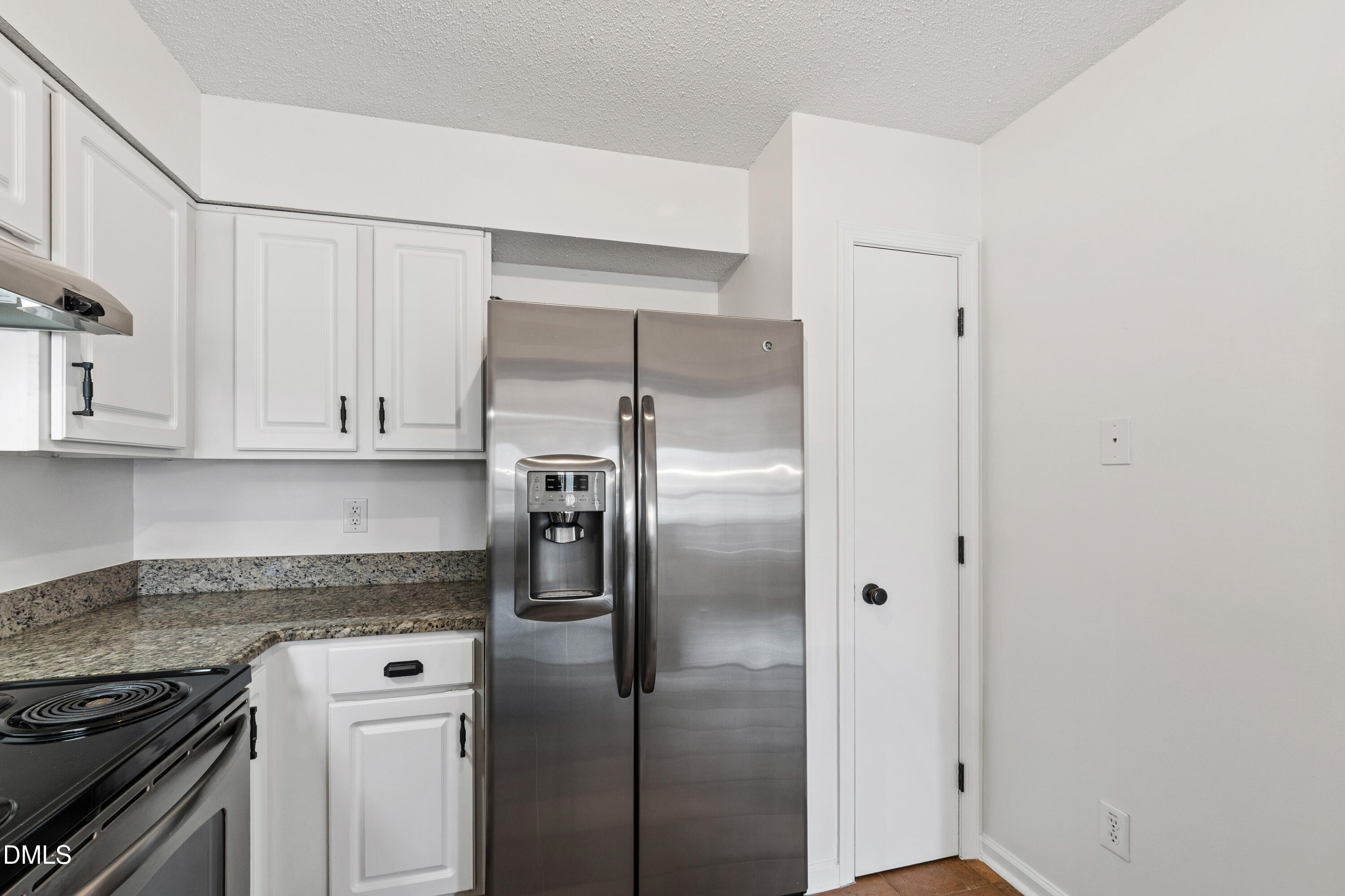 911 Washington Street, Unit 301 Raleigh, NC 27605 - Photo 15 of 54 Washington301-27