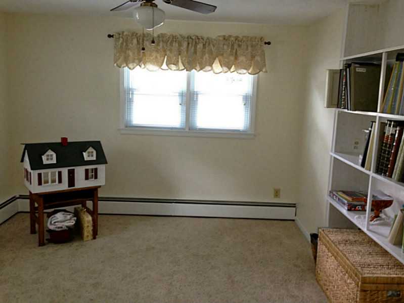 6 Fatima Road Warwick, RI 02886 - Photo 8 of 15 Bedroom.