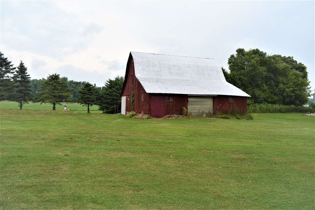 1088 West Anderson Road Linwood, MI 48634 - Photo 2 of 16