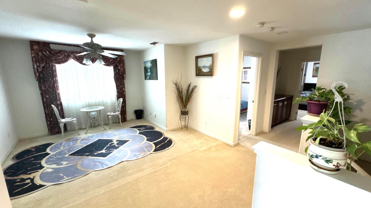 8649 Red Clover Way Elk Grove, CA 95624 - Photo 22 of 37