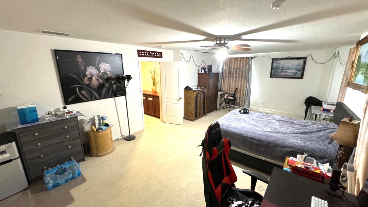 8649 Red Clover Way Elk Grove, CA 95624 - Photo 29 of 37