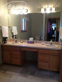 11156 Runyan Lake Road Fenton, MI 48430 - Photo 24 of 28 20292736-23.JPG
