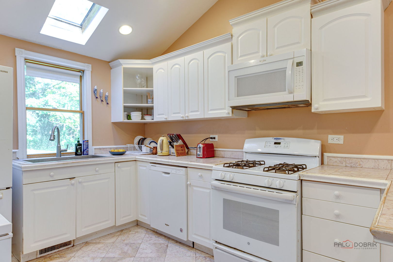 20831 Maple Court Deerfield, IL 60015 - Photo 14 of 37