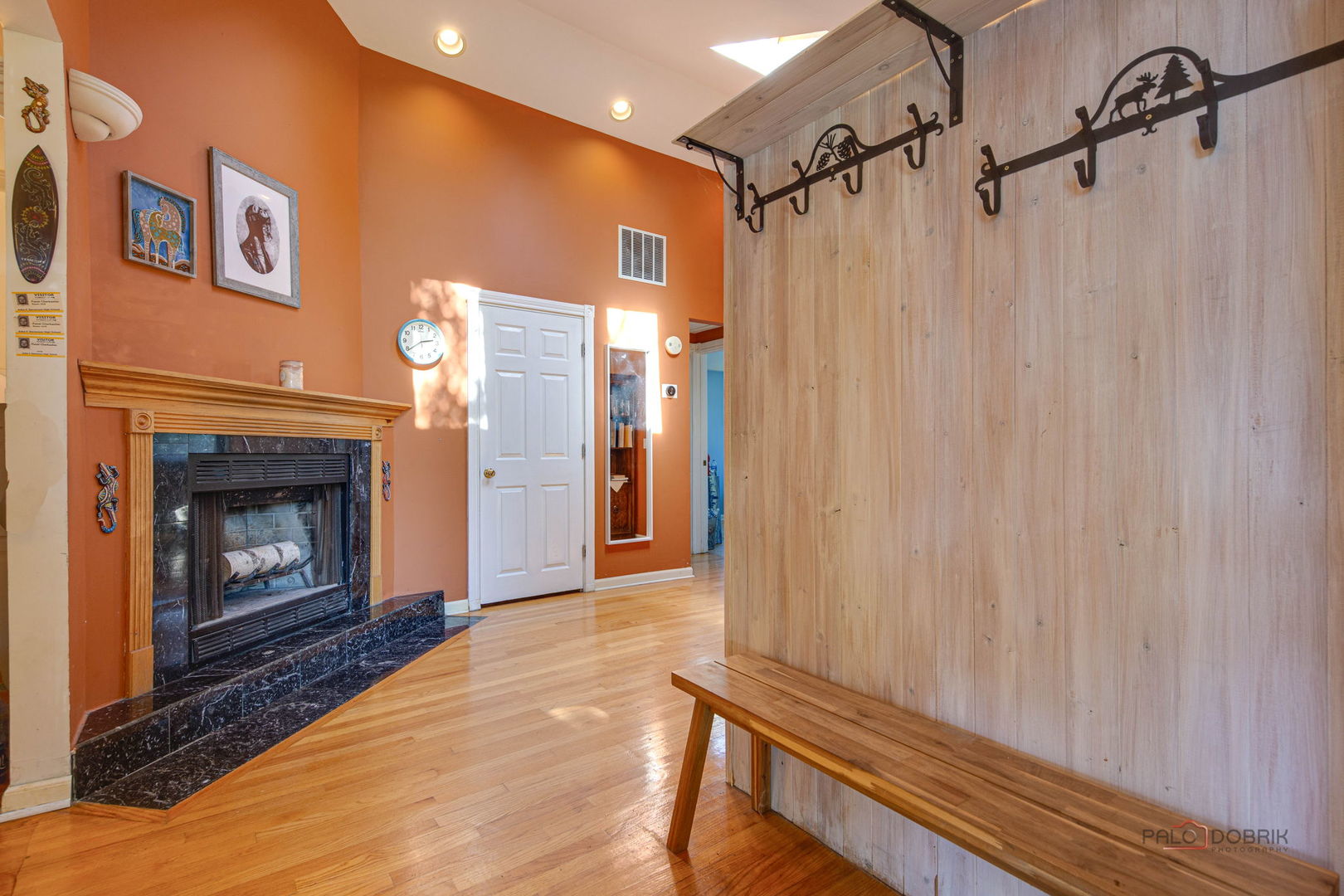 20831 Maple Court Deerfield, IL 60015 - Photo 4 of 37