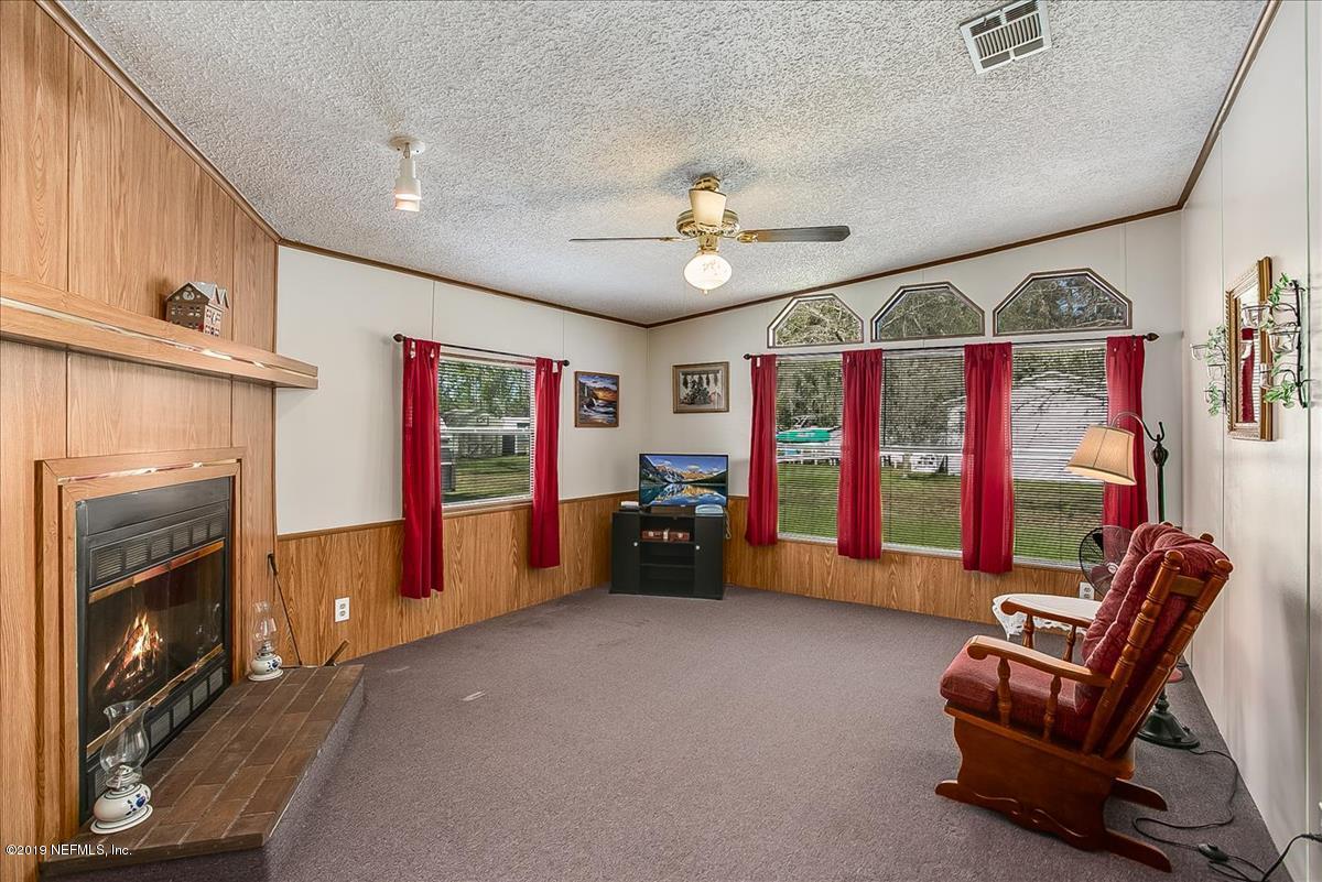 3136 Lannie Road Jacksonville, FL 32218 - Photo 10 of 21 Family Room