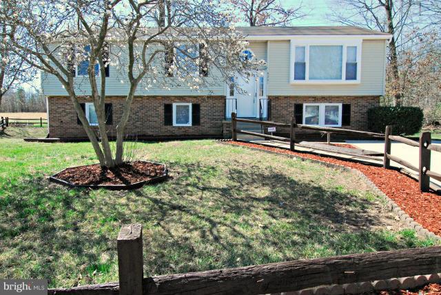 8201 Joshua Court Laurel, MD 20708 - Photo 1 of 30 Exterior (Front)