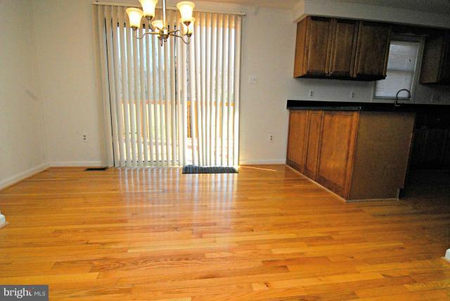 8201 Joshua Court Laurel, MD 20708 - Photo 12 of 30 Dining Room